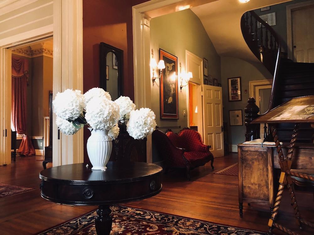 Rothschild Pound House Inn 콜럼버스 외부 사진