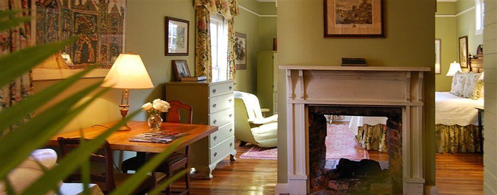 Rothschild Pound House Inn 콜럼버스 외부 사진