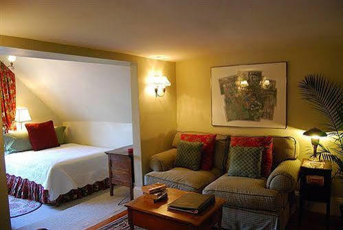 Rothschild Pound House Inn 콜럼버스 외부 사진