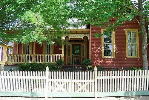 Rothschild Pound House Inn 콜럼버스 외부 사진